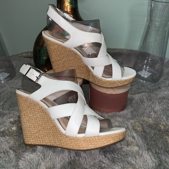 ❌❌SOLD ❌❌Jessica Simpson Sandals - Picture 1 of 5